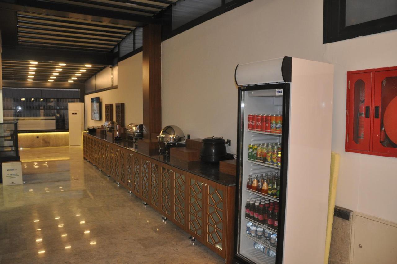 Golaz Suit Otel Анкара Екстериор снимка